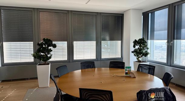 Effiziente Lichtsteuerung im Bürobereich